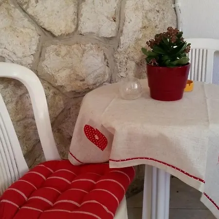 Guest house And With Parking Space - 11207 3*