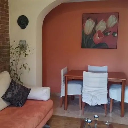 Gostinjska kuća And With Parking Space - 11207 3*